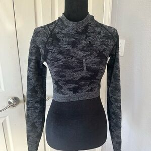 Gymshark Black & Gray Camo Seamless Long Sleeve Crop Top